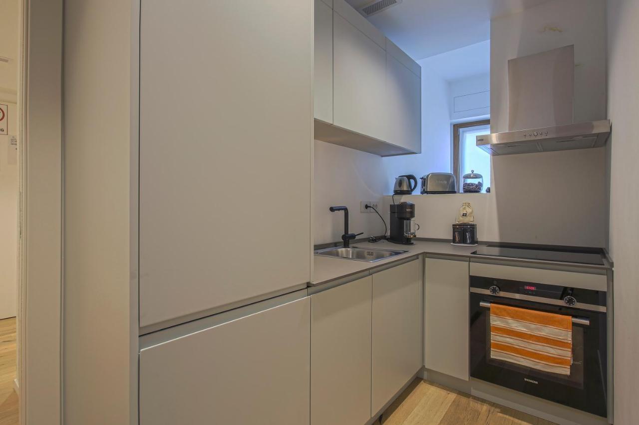 Milan Chic Luxury Apartments-Hosted By Sweetstay Exterior photo